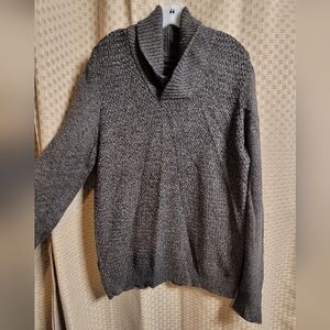 Men's grey knit RW&CO sweater
